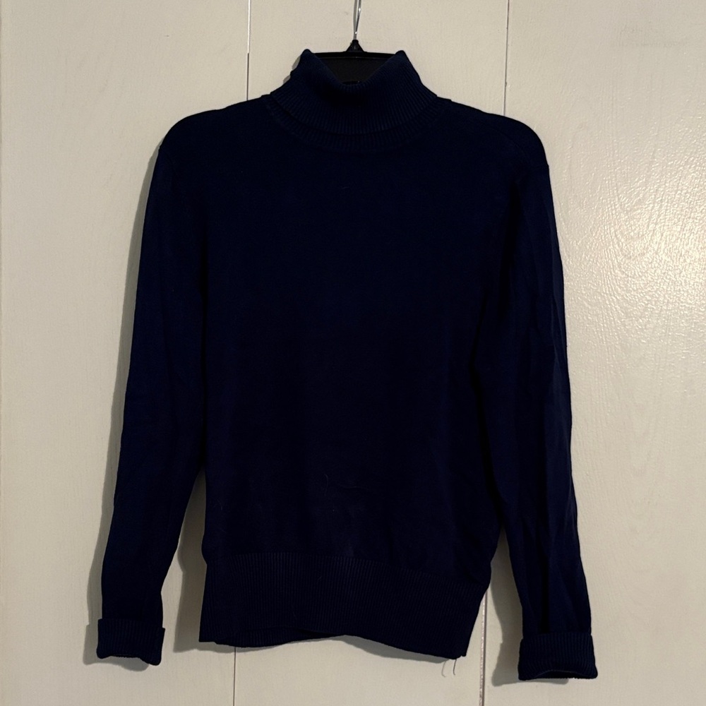 Time and Tru Deep Blue Knit Top
